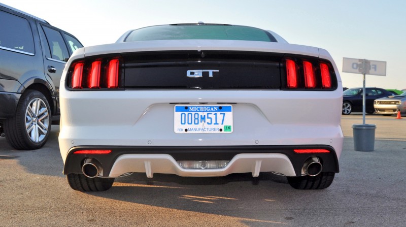 Track Test Review - 2015 Ford Mustang GT in 4K Video 19