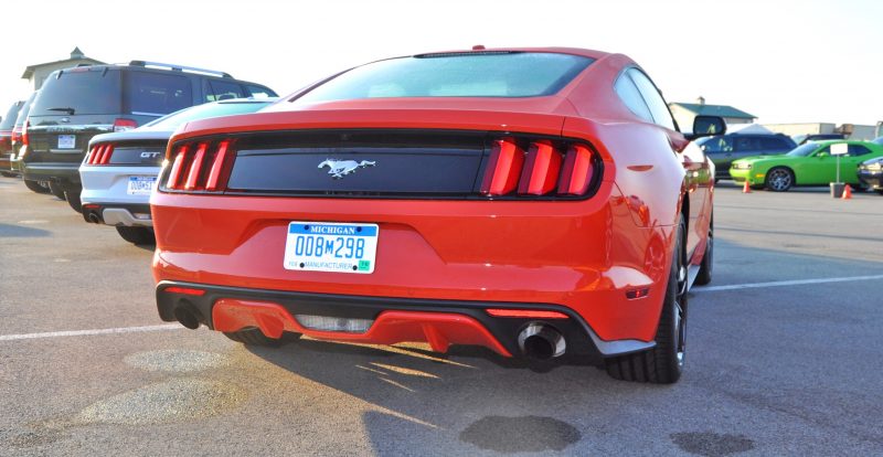 Track Test Review - 2015 Ford Mustang GT in 4K Video 28