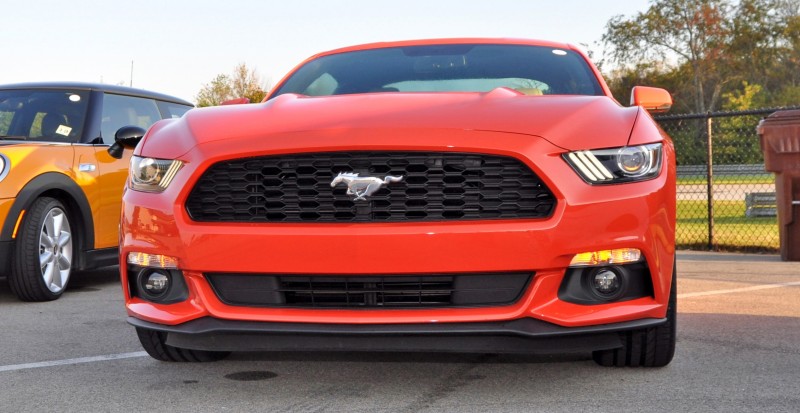 Track Test Review - 2015 Ford Mustang GT in 4K Video 9