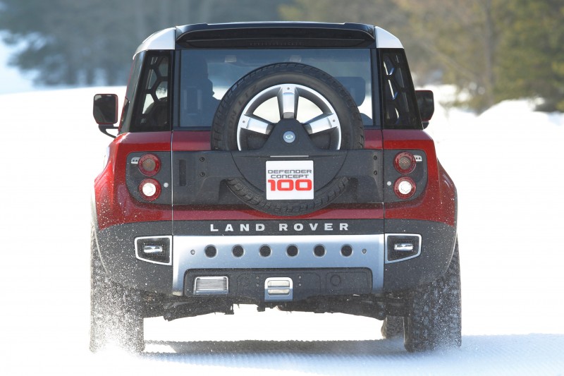 2011 Land Rover DC100 24