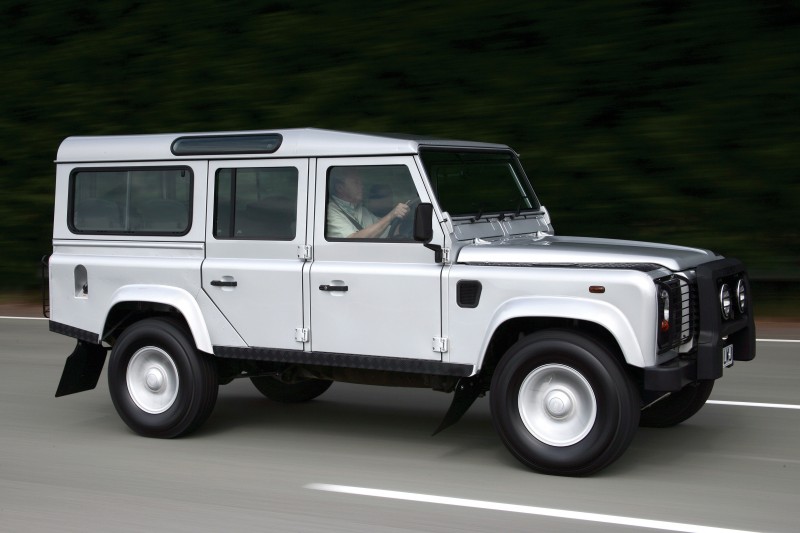 2011 Land Rover DC100 Sport 20