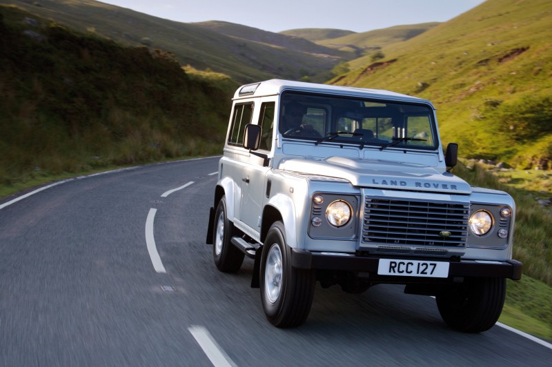 2011 Land Rover DC100 Sport 21