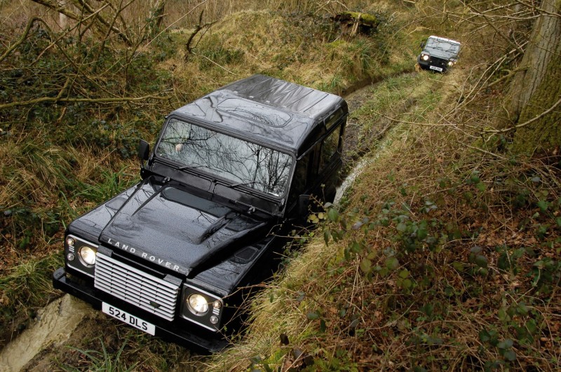 2011 Land Rover DC100 Sport 22