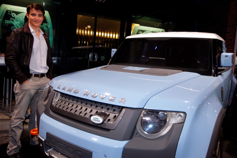 2011 Land Rover DC100 Sport 25