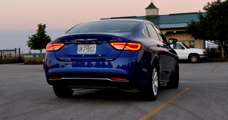 2015 Chrysler 200 Limited 11