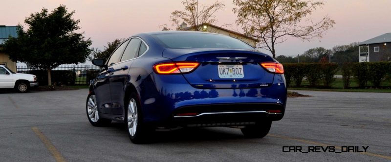 2015 Chrysler 200 Limited 14