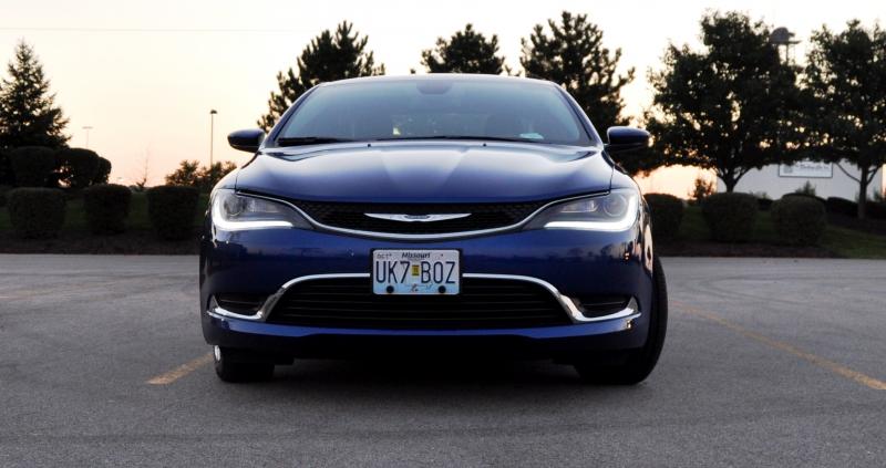 2015 Chrysler 200 Limited 2