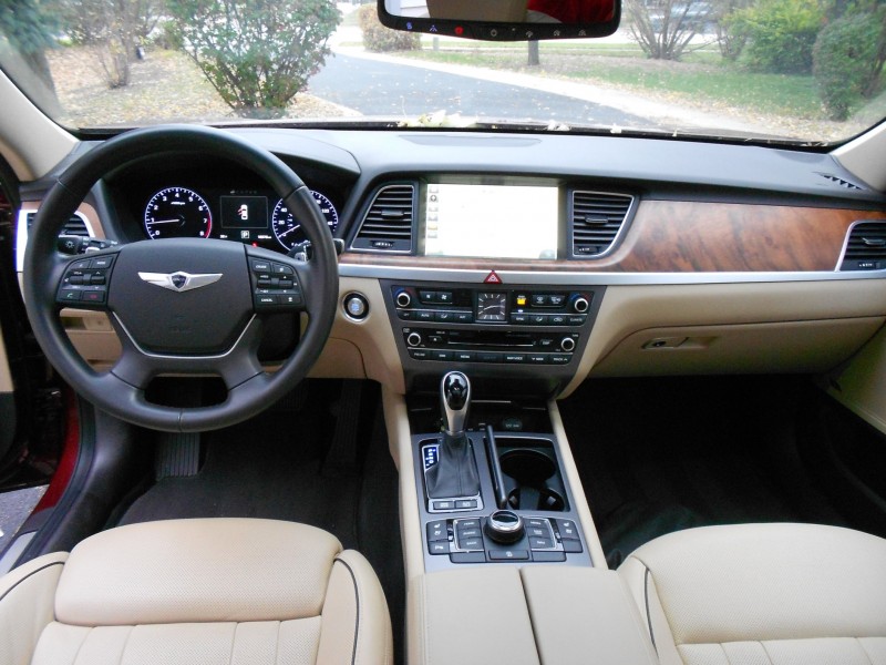 2015 Hyundai Genesis 5.0 Review 9