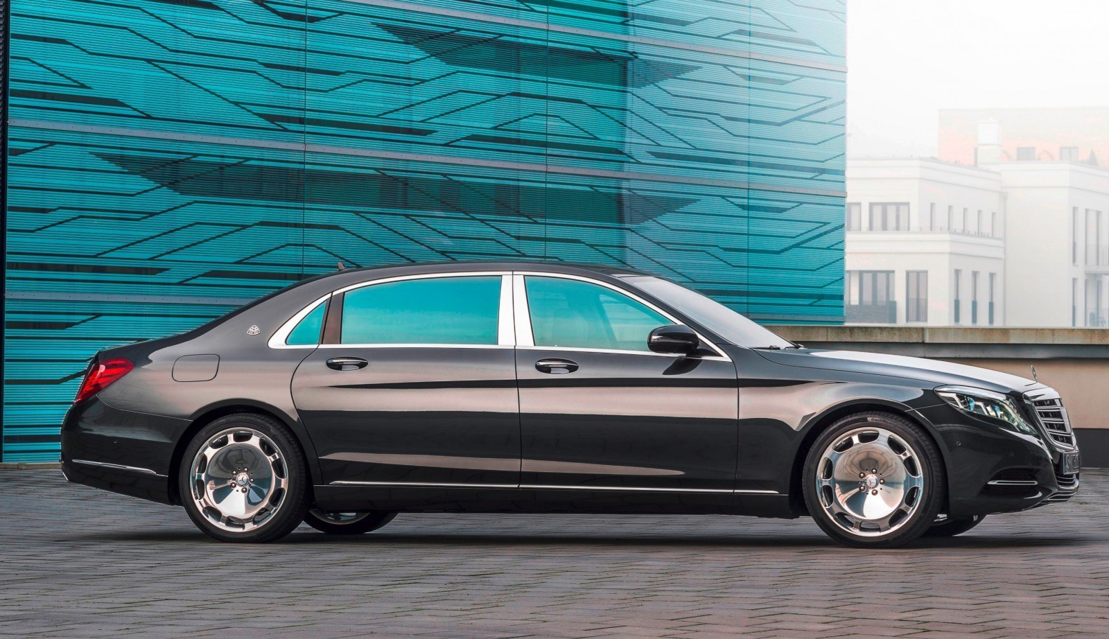 2015 Mercedes-maybach S600 Brings Royal Upgrades To New Super-lwb S-class