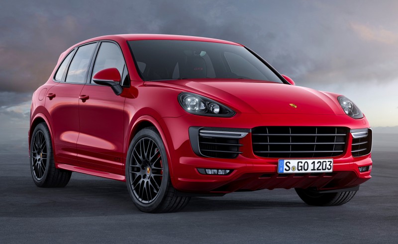 2015 Porsche Cayenne GTS 2