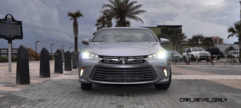 2015 Toyota Camry XLE V6 1