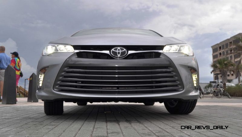 2015 Toyota Camry XLE V6 13