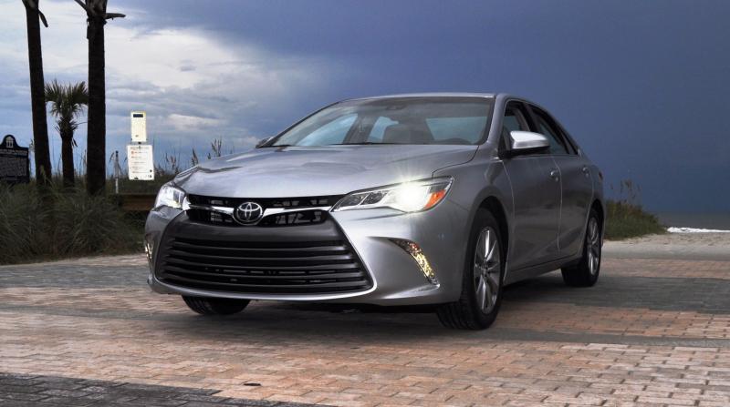 2015 Toyota Camry XLE V6 19