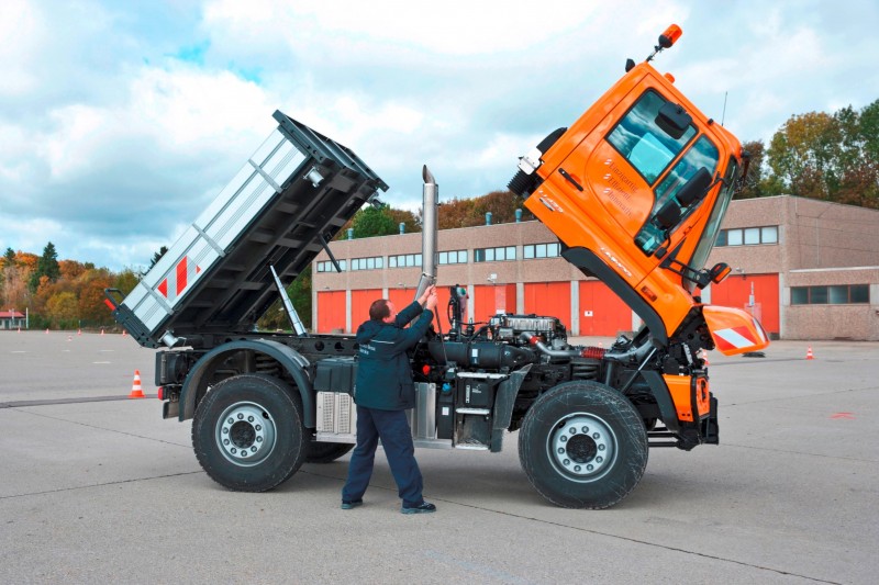 2015 Unimog U218 and U423 Upfit Showcase 11