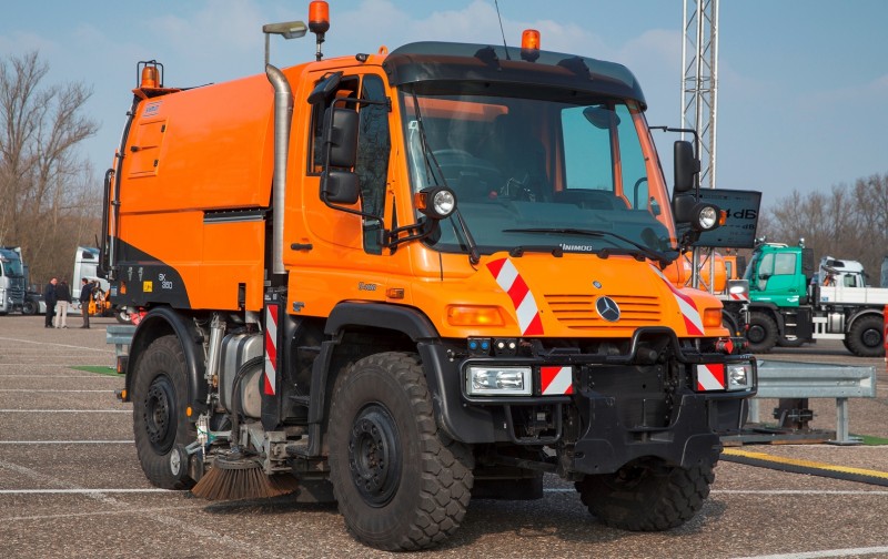 2015 Unimog U218 and U423 Upfit Showcase 110