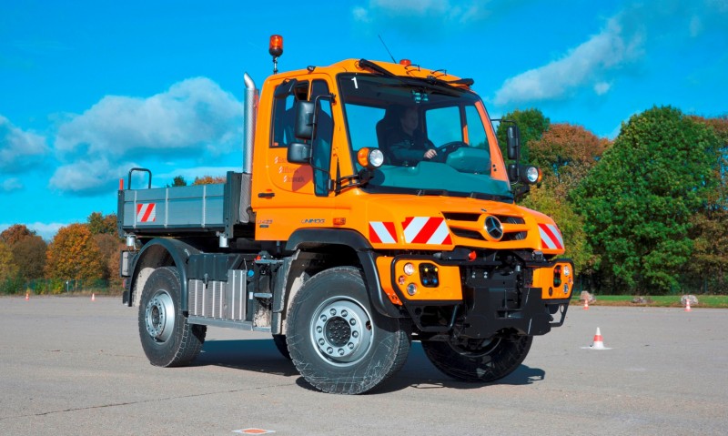 2015 Unimog U218 and U423 Upfit Showcase 15