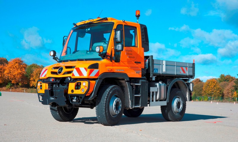 2015 Unimog U218 and U423 Upfit Showcase 16