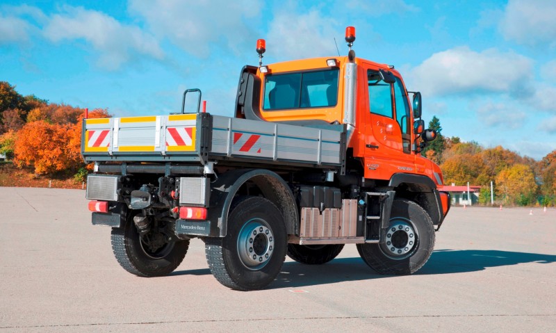 2015 Unimog U218 and U423 Upfit Showcase 17