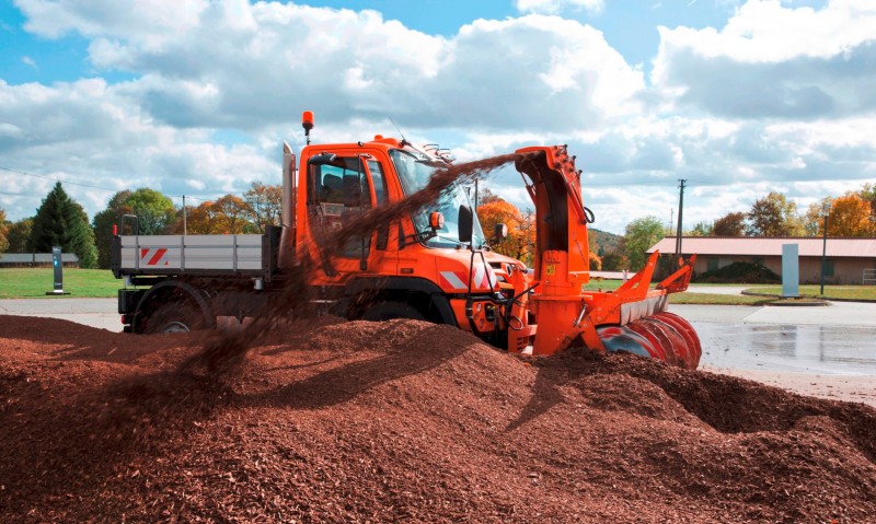 2015 Unimog U218 and U423 Upfit Showcase 21