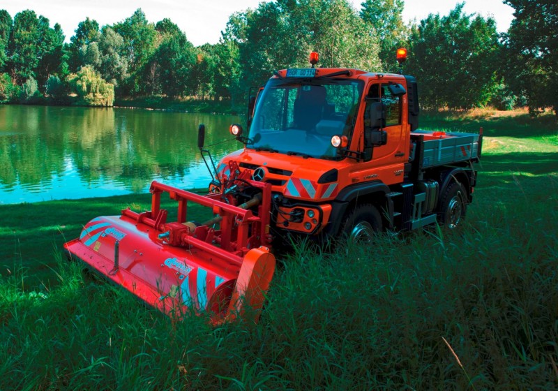 2015 Unimog U218 and U423 Upfit Showcase 42