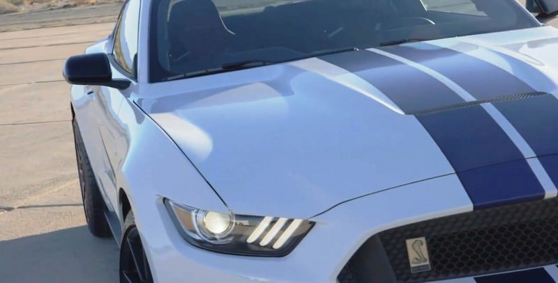 2016 SHELBY GT350 Mustang White 31