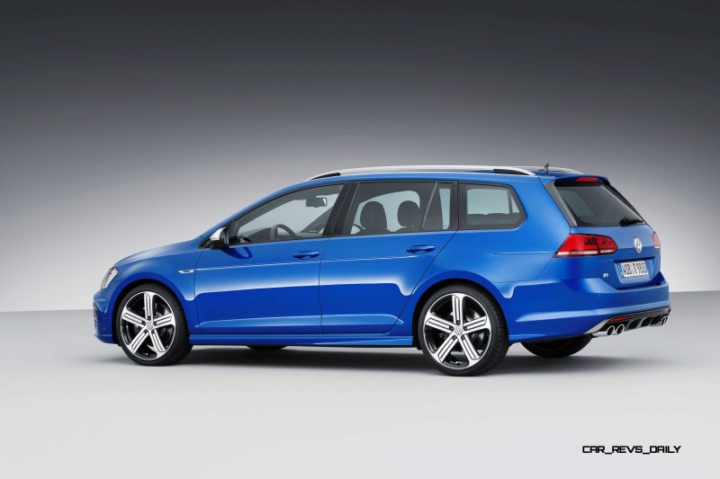 2016 Volkswagen Golf R Sportwagen 12