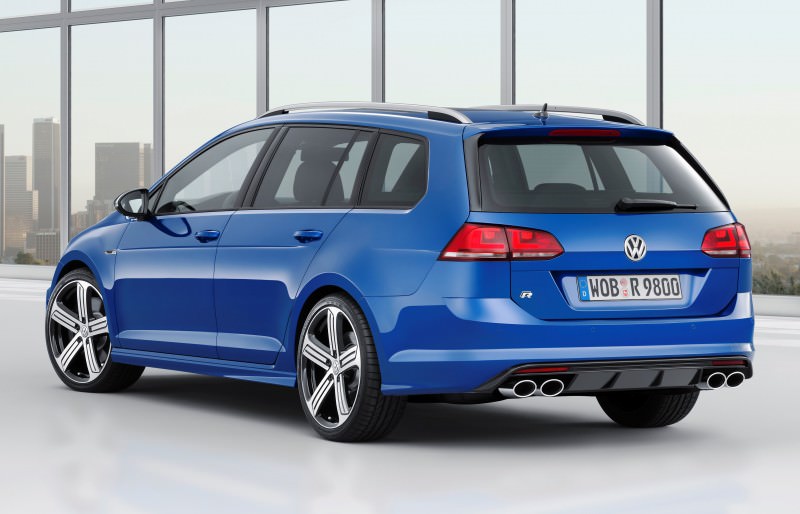 2016 Volkswagen Golf R Sportwagen 15