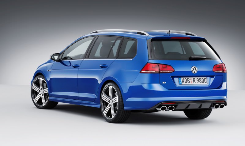 2016 Volkswagen Golf R Sportwagen 9