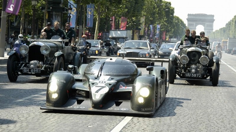 649BentleyinParis6_l2_w3008_h1929