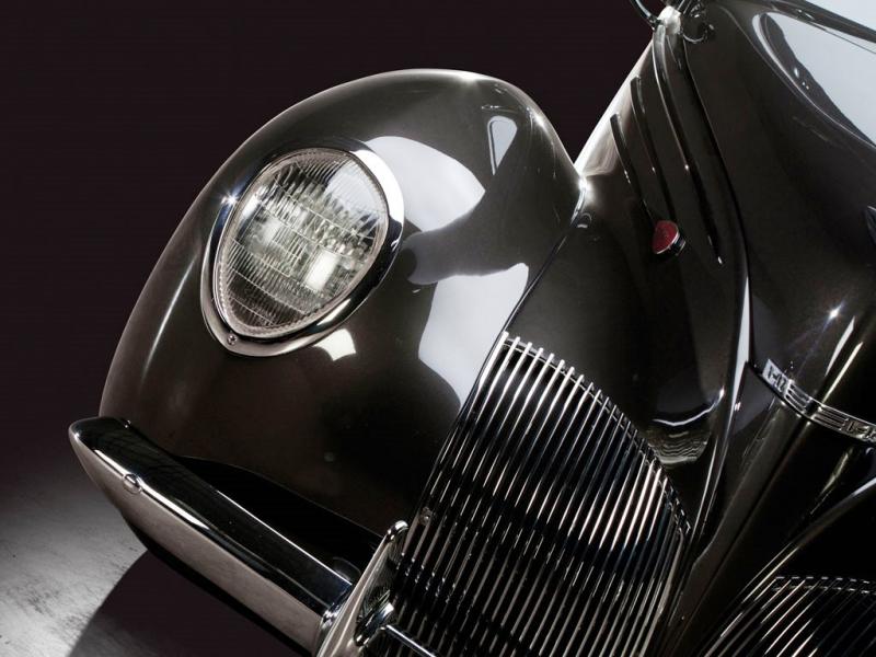 RM Dallas Preview - 600HP V12 1939 Lincoln Zephyr Coupe 10