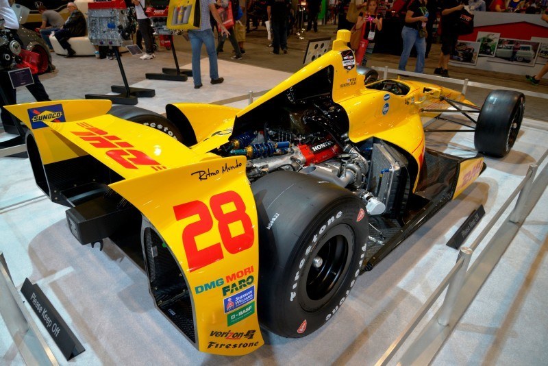 SEMA 2014 Showfloor Photo Gallery - The CARS 7