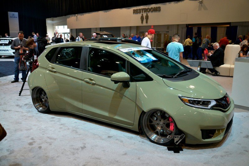 SEMA 2014 Showfloor Photo Gallery - The CARS 8