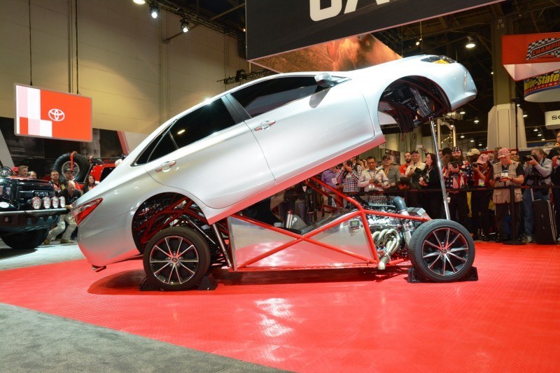 SEMA 2014 Showfloor Photo Gallery - The CARS 97