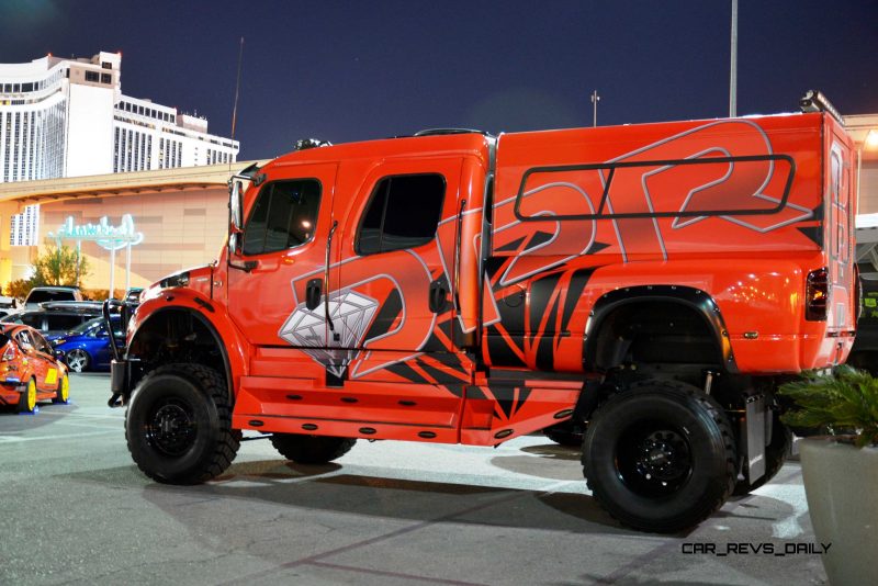 SEMA 2014 Showfloor - TRUCKS Photo Gallery  16