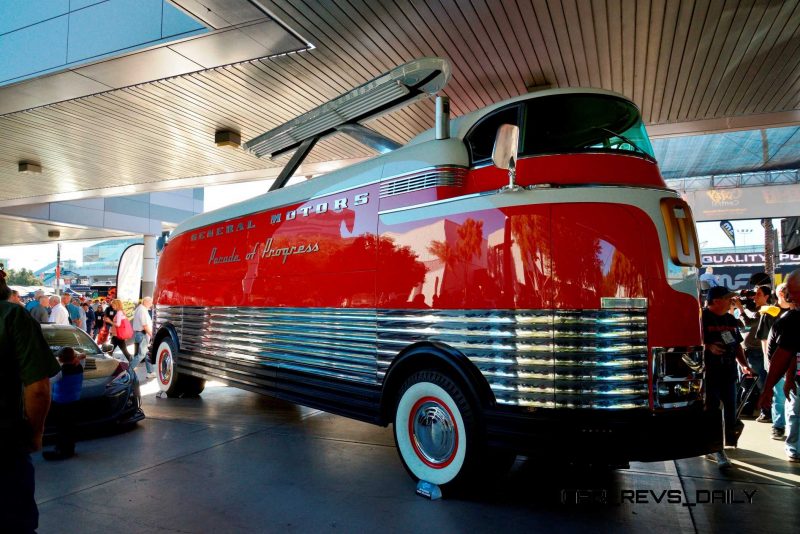 SEMA 2014 Showfloor - TRUCKS Photo Gallery  3