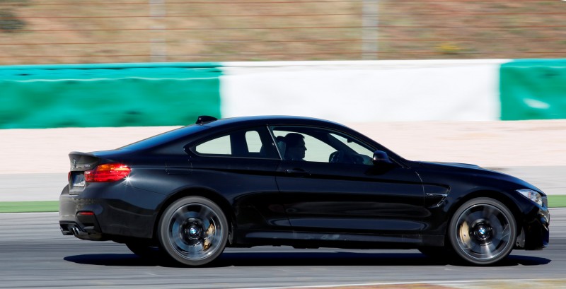 Track Drive Video - 2015 BMW M4 6