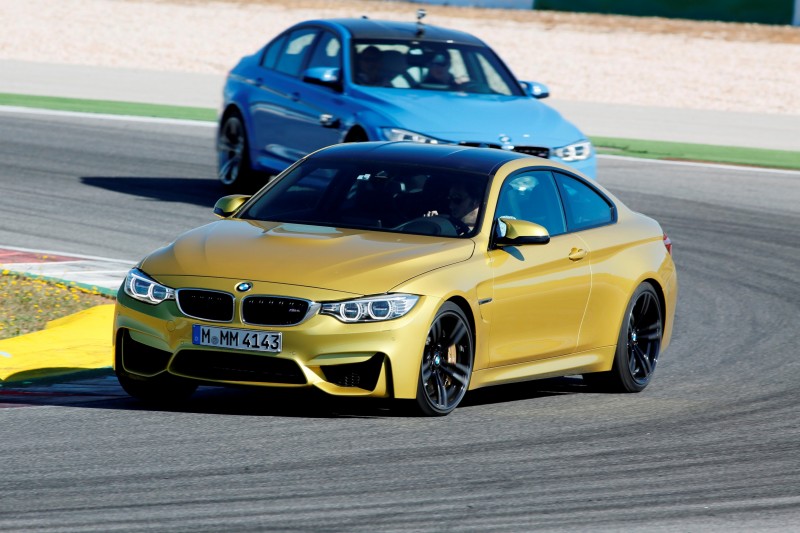 Track Drive Video - 2015 BMW M4 9