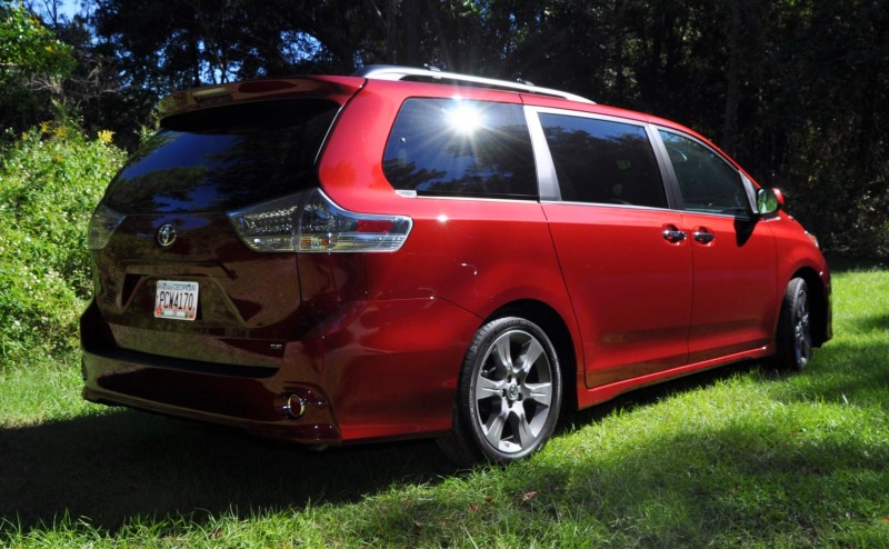 2014 Toyota Sienna SE 10