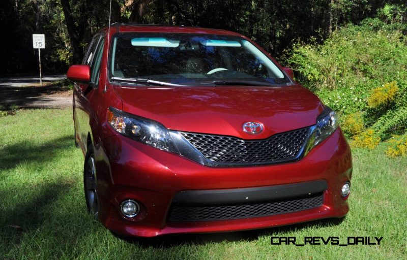 2014 Toyota Sienna SE 14