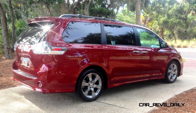 2014 Toyota Sienna SE 20