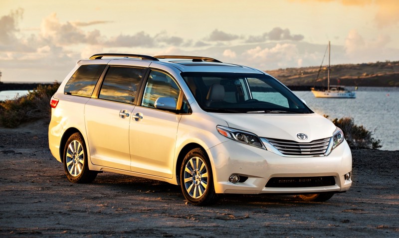 2015 Toyota Sienna XLE 11