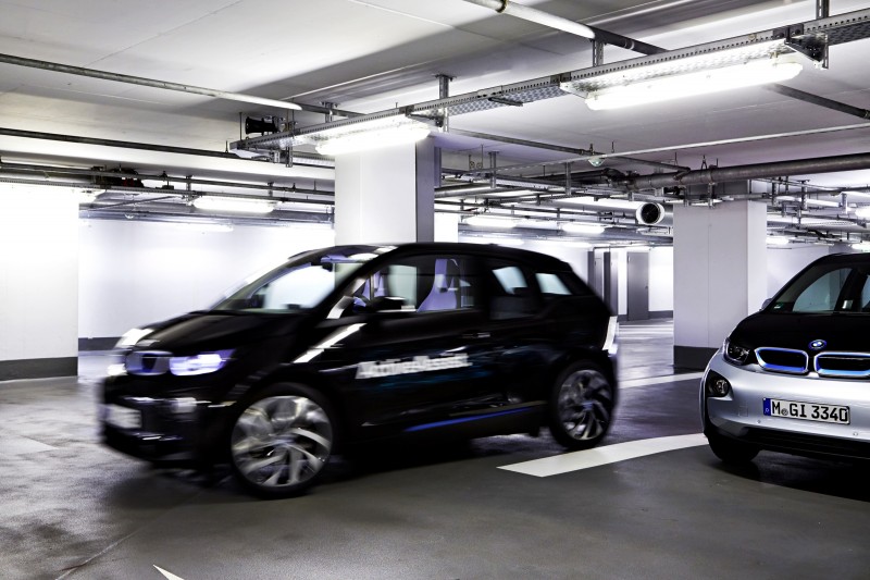 BMW i3 Brings Driverless Valet Parking to CES 2015 2