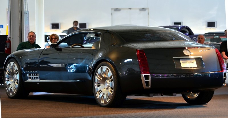 Concept Flashback - 2003 Cadillac Sixteen Hoped to Join $100k+ Limo Segment 22