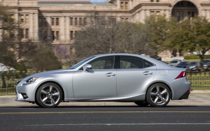 2014_Lexus_IS_350_021