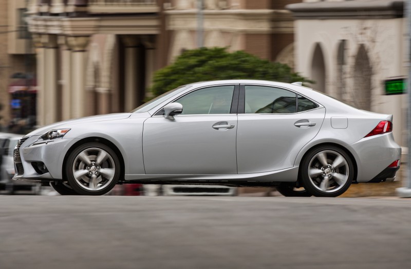 2014_Lexus_IS_350_022