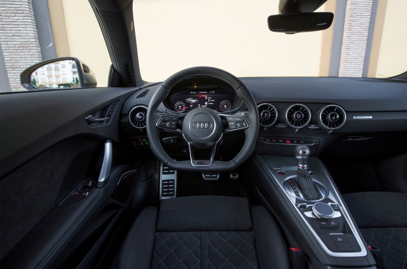 2015 Audi TT 18