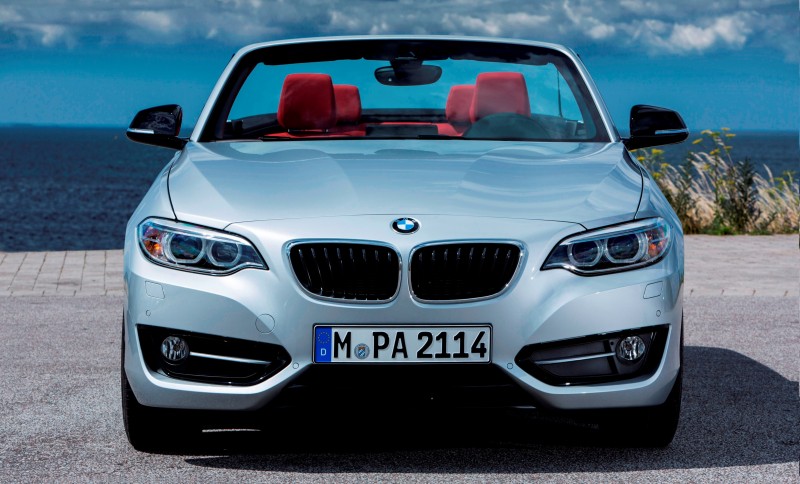 2015 BMW 228i and M235i Convertibles Make Tail-Out, Top-Down World Debut 28
