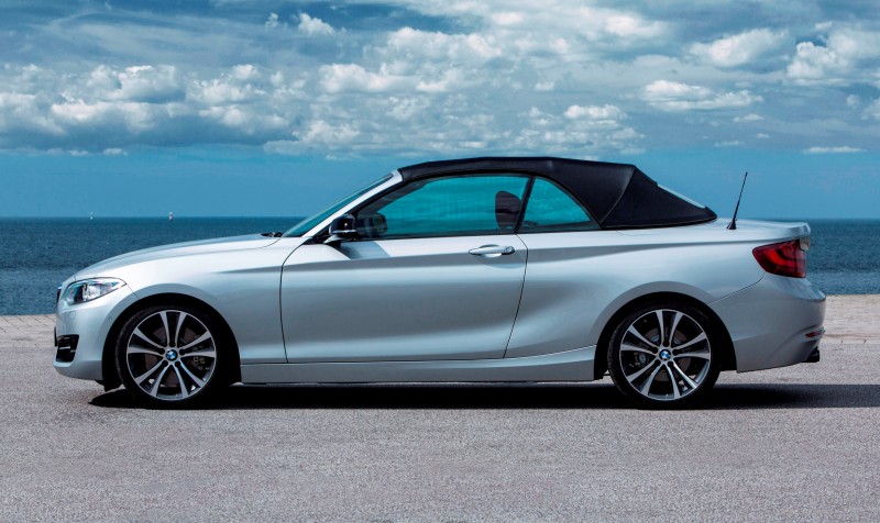 2015 BMW 228i and M235i Convertibles Make Tail-Out, Top-Down World Debut 31