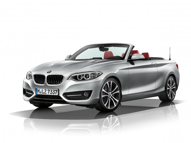 2015 BMW 228i and M235i Convertibles Make Tail-Out, Top-Down World Debut 8