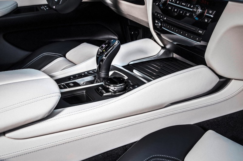 2015 BMW X6 xDrive50i INTERIOR 7